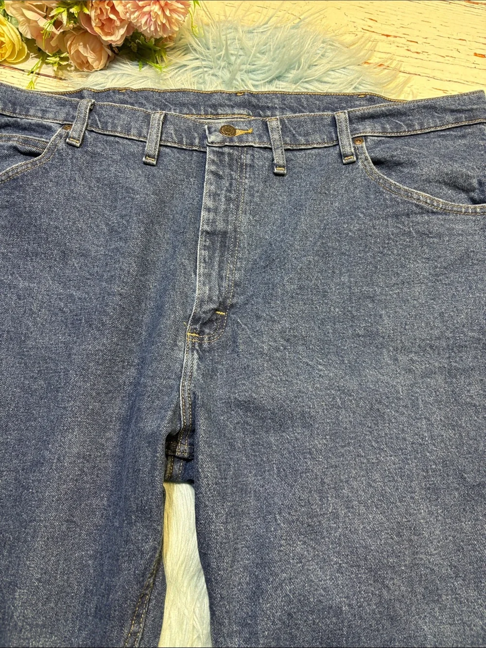Wrangler Men's Relaxed Fit Jeans in Blue Denim Sz 44X30